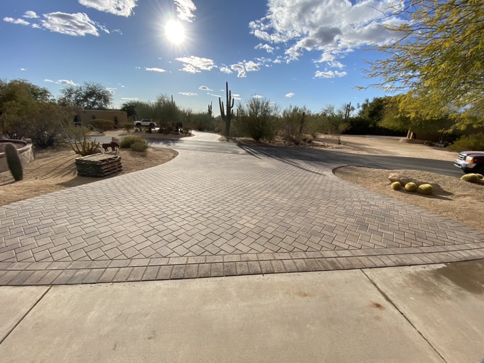 Herringbone paver driveway with desert landscaping in Scottsdale